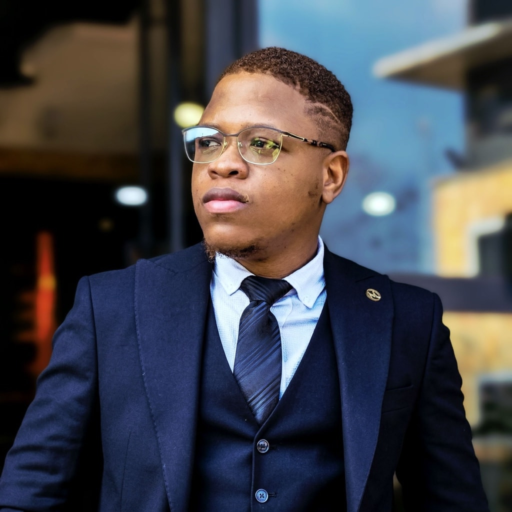 Derrick Siawor